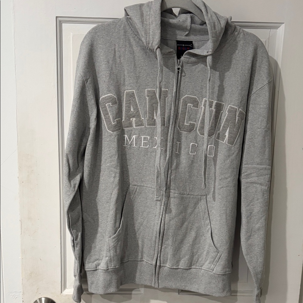 Gray Cancun Mexico Men's Hoodie